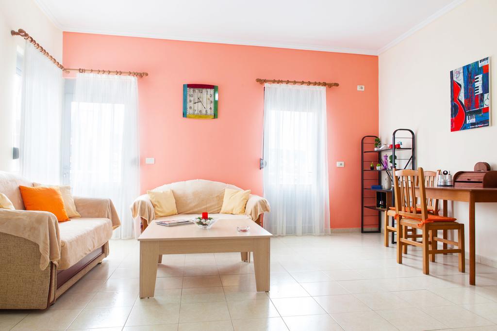 Work-Friendly Central Apartments, Saranda Extérieur photo